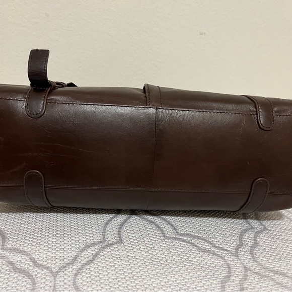 HOBO International– Beckon Leather Shoulder Bag Expresso - Dark brown - Picture 11 of 16